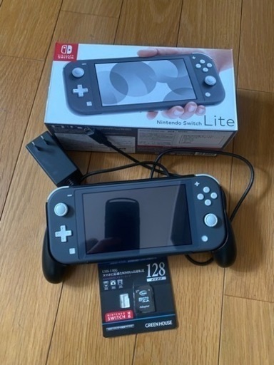 【取引中】NINTENDO Switch light セット