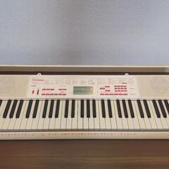 CASIO　LK-21 電子ピアノ光ナビゲーション☆
