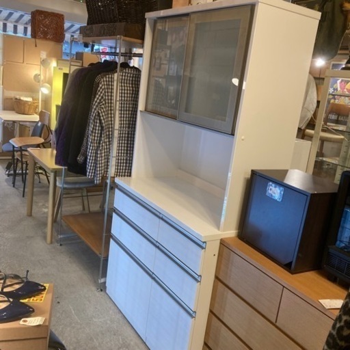 ニトリ キッチンボード リガーレ 食器棚