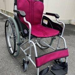 車椅子（Care-Tec Japan CA-10SU）
