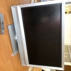 37インチ液晶テレビ