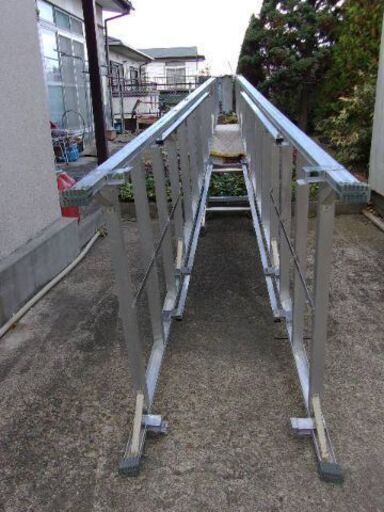 10尺脚立、アルインコ製、品番MAH-330、