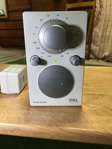 TIvoli Audio Pal 　高音質ラジオ