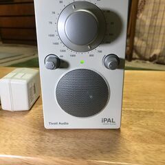 TIvoli Audio Pal 　高音質ラジオ