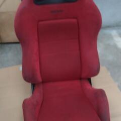 レカロ(セミバケ)ハイエース200系に運転席、助手席