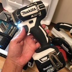マキタ　14Vインパクトドライバーと丸ノコ　フルセット❗️ バッテリー3個セット！