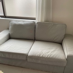 IKEAの二人掛けソファー、無料