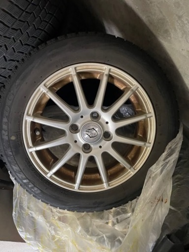 スタッドレスタイヤ　ホイルセット　155／65R14