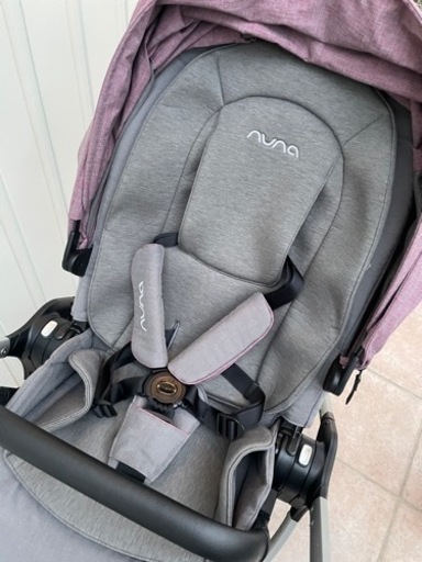 nuna TRIV チェリー フットマフ ドリンクホルダー付き