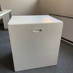 イケヤ購入ボックス型収納箱①