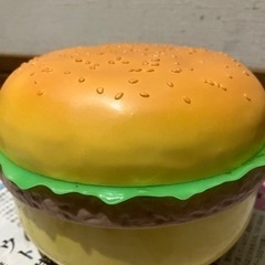 受け渡し予定あり⭐︎ノリと若さのバーガー弁当箱。美品