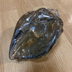 ガラス製の貝殻