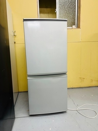 冷蔵庫 SHARP 137L
