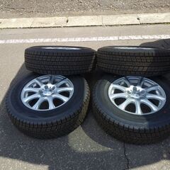【使用は１シーズンのみ！】ダンロップ　スタッドレスタイヤ＆ホイールセット