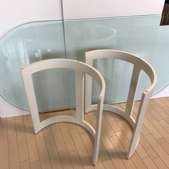 ガラステーブル　ダイニングテーブル　厚いガラス板