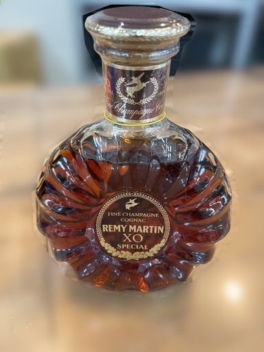 J1934 レミーマルタン REMY MARTIN XO　スペシャル 旧ボトル 旧ラベル 700ml 40度　古酒