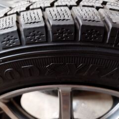 売り切れ（決まりました）早い者勝ち　最最終限界お値下げ「1２月なりました」14インチアルミホイール付きスタッドレスタイヤ