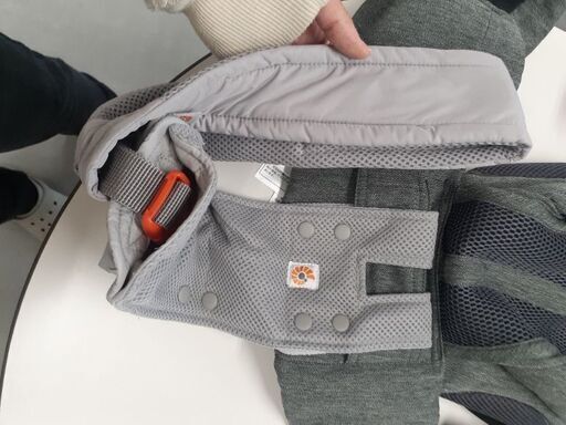 【No.0205】エルゴ オムニ抱っこ紐：パッケージ破れ No.0205】エルゴ オムニ抱っこ紐：パッケージ破れ