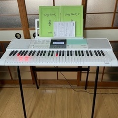 美品】カシオ 電子ピアノ 光ナビゲーションキーボード CASIO LK-512