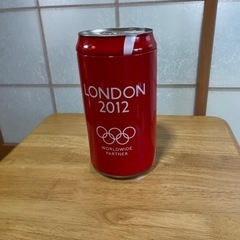コカコーラ缶ロンドン2012