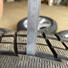 フォード　エクスプローラー純正アルミ　ヨコハマスタッドレス