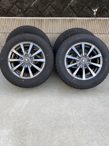 美品 スタッドレスタイヤ ナット&ホイール付き 195/65R15 グッドイヤー