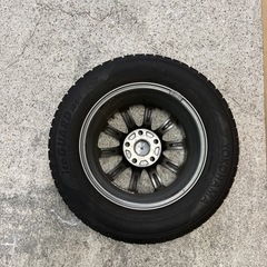 ヴォクシー用　スタッドレスタイヤ　中古