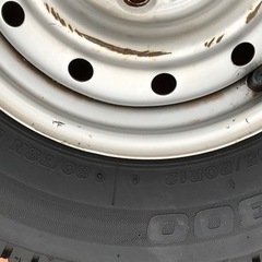 スズキ軽トラック、バン用　スタットレスタイヤ　ブリヂストンw300