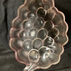 葡萄デザインのガラスの大皿