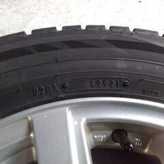 【中古】2021年ｽﾀｯﾄﾞﾚｽ日本製(４本)ｳｨﾝﾀｰﾏｯｸｽ02　205/65R16ﾎｲｰﾙ付き