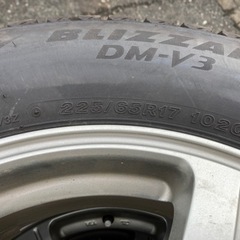 225/65/17 スタッドレス　2019年製造