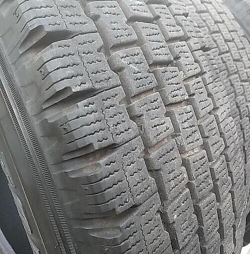 2Tキャンター外し。185/85R16
スタッドレスタイヤ 2Tキャンター外し。185/85R16スタッドレスタイヤ 【公式通販】