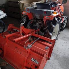 小型トラクター