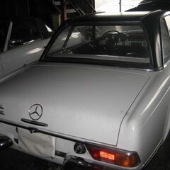 Mベンツ190E-20左ドアー前後板金部品格安販売