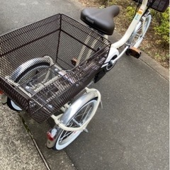 電動アシスト三輪車　ヤマハPASワゴン　ほぼ新車