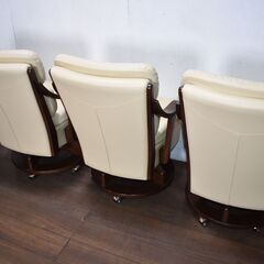 【ヤ取終了6/16】≪zy827≫美品 回転アームチェア 6脚セット 木製フレーム ソフト座面 白 リビング/ダイニング/食卓 41117-01