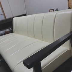 【ネット決済】北欧風ソファ　3人掛け　木製フレーム合皮　アイボリー