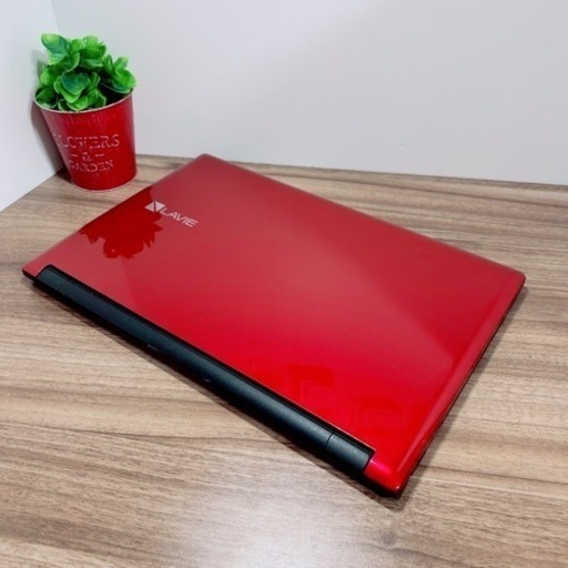 998.初心者様大歓迎♡オシャレREDのカメラ付きノートパソコン 998.初心者様大歓迎♡オシャレREDのカメラ付きノートパソコン