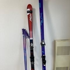 スキー板2本とストックセット
