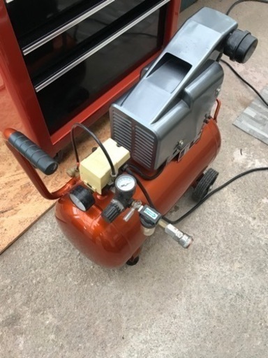 エアーコンプレッサー25L エアーコンプレッサー25L
