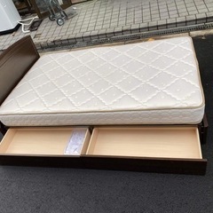 ?セミダブルベッド㊗️マットレスあり?配達可能?組み立てまで