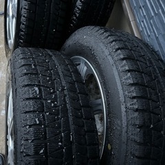 【ご成約ありがとうございました(*˘︶˘*).｡.:*♡⠀】185/65R15 バリ溝！　美品！