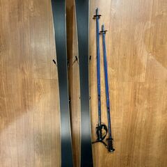 【中古】Atomic　スキー板　163cm　ストック付き