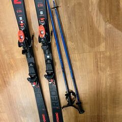 【中古】Atomic　スキー板　163cm　ストック付き