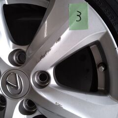 レクサス　スタッドレス　ホイール付き　一部傷あり