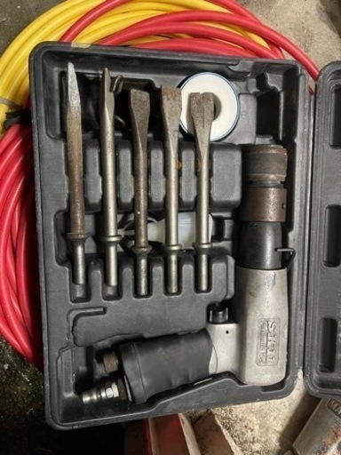 型枠大工　解体　エアー工具