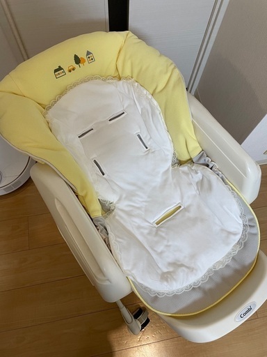 コンビ　ハイローチェア