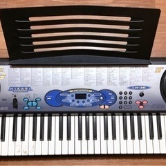 電子ピアノ　大型