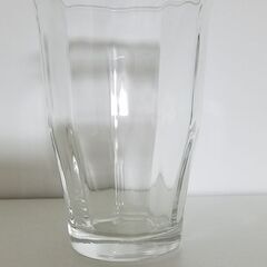 ガラスのコップ