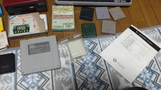 取り引き中…懐かしのゲームウォッチファミコンカセットビジョン等